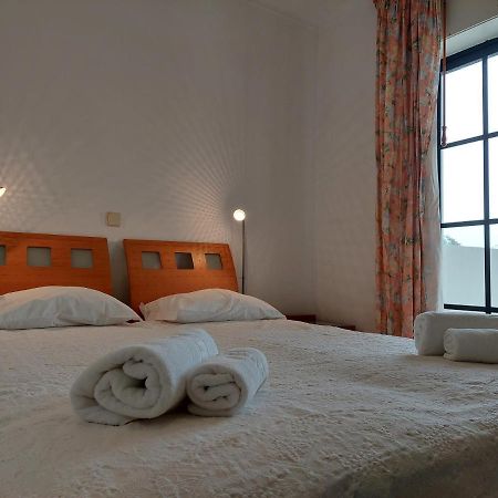 Alltravel Vila Rosa Apartment Портиман Екстериор снимка