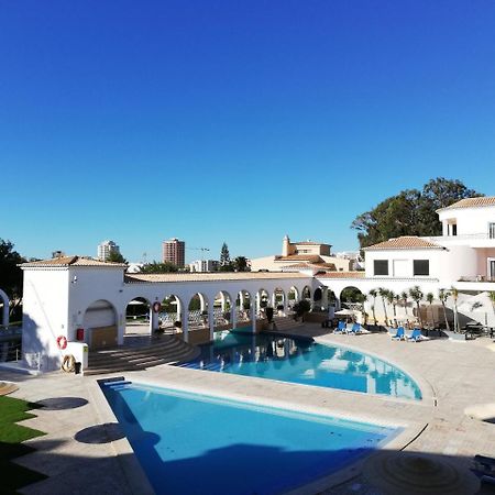 Alltravel Vila Rosa Apartment Портиман Екстериор снимка