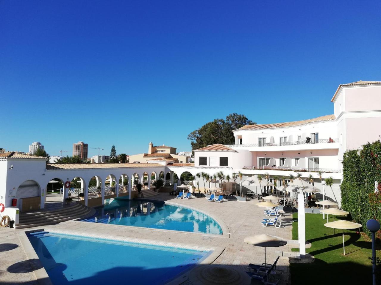 Alltravel Vila Rosa Apartment Портиман Екстериор снимка